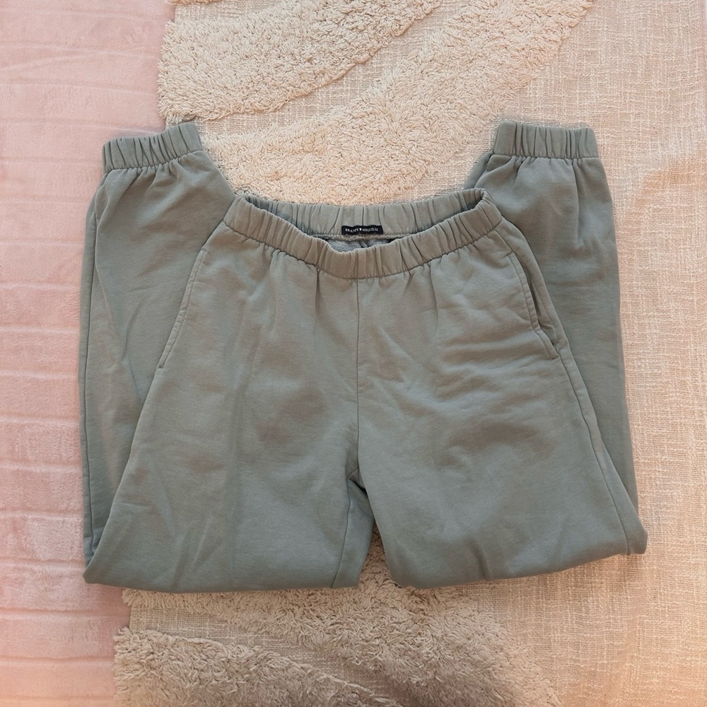 Sea foam brandy sweats